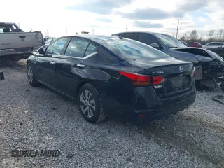 2020 Nissan Altima 2.5 S with VIN 1N4BL4BV2LN319199, listed as a IAAI auction lot 41228586 with 73,510 mi miles. Bid and sale history available at carsss.com. Image 3.