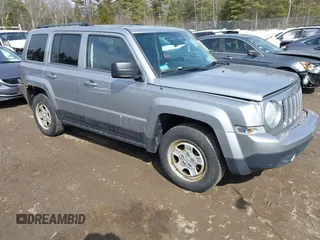 2014 Jeep Patriot Sport z VIN 1C4NJRBB5ED815798, wystawiony jako IAAI lot #41795546 z przebiegiem 106 875 mil mil oraz . Historia ofert i sprzedaży dostępna na DreamBid. Obrazek 1.