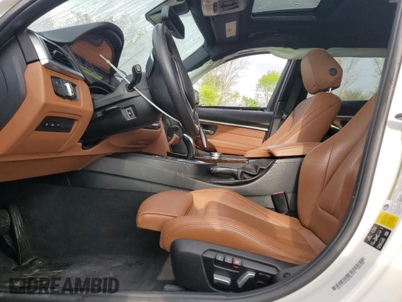 2017 BMW 3 Series 330i xDrive with VIN WBA8D9C3XHA004934, listed as a Copart auction lot 55471215 with 91,825 mi miles and Salvage title. Bid and sale history available at DreamBid. Image 7.