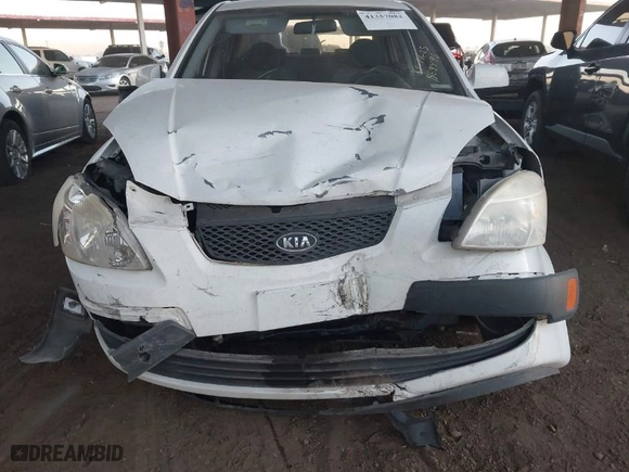 2009 Kia Rio with VIN KNADE223396568496, listed as a IAAI auction lot 41357082 with NaN miles. Bid and sale history available at carsss.com. Image 12.