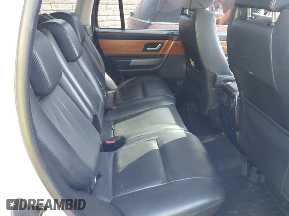 2008 Land Rover Range Rover Sport SC with VIN SALSH23458A182580, listed as a IAAI auction lot 37607070 with 157,019 mi miles and . Bid and sale history available at DreamBid. Image 8.