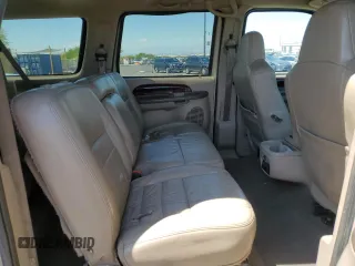 2004 Ford Excursion Limited z VIN 1FMNU43S94EB57481, wystawiony jako Copart lot #54445455 z przebiegiem 284 737 mil mil oraz Czysty tytuł • Clean title. Historia ofert i sprzedaży dostępna na DreamBid. Obrazek 11.