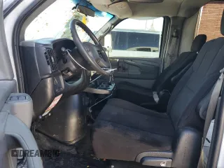 2007 Chevrolet Express Commercial C7L DRW with VIN 1GBJG31U771223194, listed as a Copart auction lot 79680054 with 16,864 mi miles and Salvage Title. Bid and sale history available at carsss.com. Image 7.