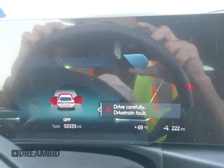 2024 BMW i4 eDrive35 z VIN WBY43AW04RFT05953, wystawiony jako IAAI lot #41972073 z przebiegiem 3333 mil mil oraz . Historia ofert i sprzedaży dostępna na DreamBid. Obrazek 7.