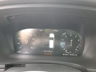 2020 Volvo V90 z VIN YV4A22NL1L1113139, wystawiony jako Copart lot #63751114 z przebiegiem 41 581 mil mil oraz Szkody całkowita. Historia ofert i sprzedaży dostępna na DreamBid. Obrazek 9.