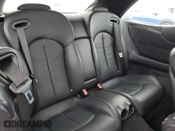 2007 Mercedes-Benz CLK 350 with VIN WDBTK56F27F207673, listed as a Copart auction lot 82643764 with 84,260 mi miles and Salvage Title. Bid and sale history available at DreamBid. Image 10.