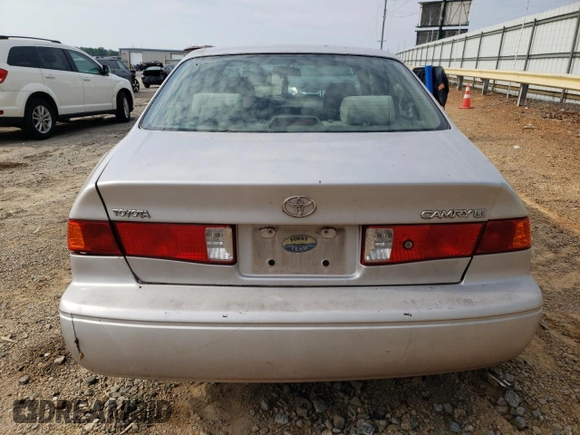 2000 Toyota Camry CE with VIN 4T1BG22K0YU957176, listed as a Copart auction lot 58276794 with 227,144 mi miles and Salvage Title. Bid and sale history available at carsss.com. Image 6.