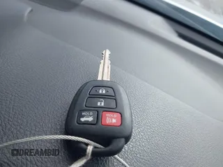 2015 Toyota Camry XLE with VIN 4T1BF1FK1FU475840, listed as a IAAI auction lot 41916282 with 104,881 mi miles. Bid and sale history available at carsss.com. Image 11.