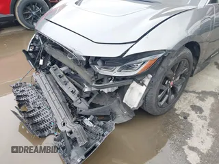 2020 Jaguar I-Pace SE с VIN SADHC2S13L1F79454, выставлен на аукционе IAAI как лот 41728860 с пробегом 32 035 миль миль и . История ставок и продаж доступна на DreamBid. Изображение 6.