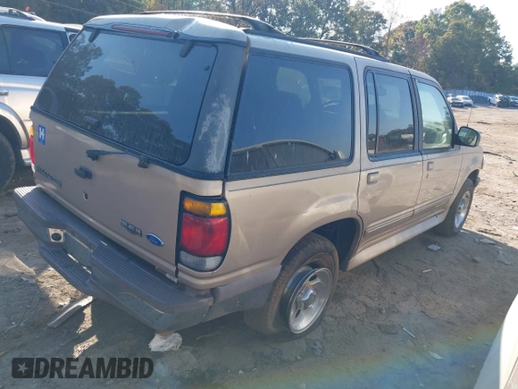 1997 Ford Explorer XL with VIN 1FMDU34X2VUD27865, listed as a IAAI auction lot 40701506 with 341,563 mi miles and . Bid and sale history available at DreamBid. Image 4.