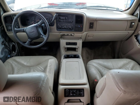 2002 GMC Yukon XL SLT with VIN 3GKFK16Z82G328978, listed as a Copart auction lot 69871094 with Not Provided miles and Salvage Title. Bid and sale history available at carsss.com. Image 8.