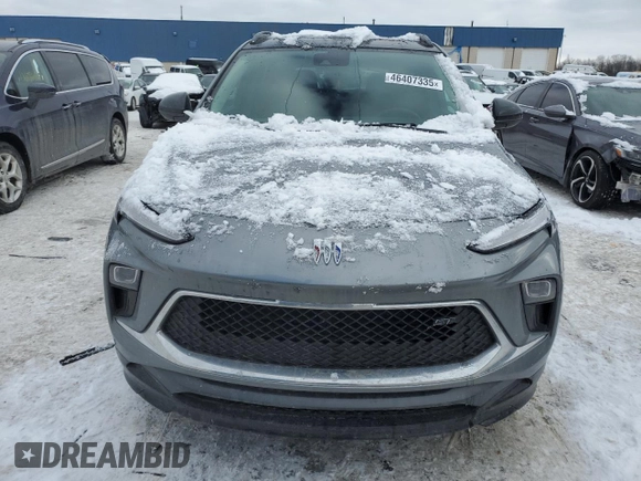 2025 Buick Encore GX Sport Touring с VIN KL4AMDSL2SB028827, выставлен на аукционе Copart как лот 46407335 с пробегом 5 901 миль миль и Списание • Salvage title. История ставок и продаж доступна на DreamBid. Изображение 5.