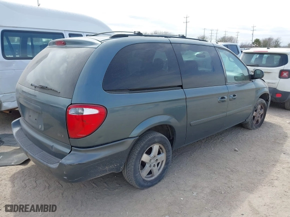 2006 Dodge Grand Caravan SXT with VIN 2D4GP44L96R744638, listed as a IAAI auction lot 41684766 with 137,828 mi miles. Bid and sale history available at carsss.com. Image 4.