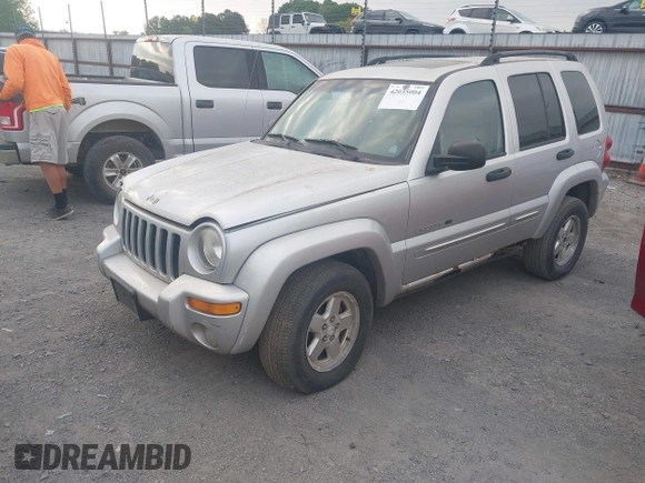2003 Jeep Liberty Limited z VIN 1J8GL58K23W726252, wystawiony jako IAAI lot #42035004 z przebiegiem 224 159 mil mil oraz . Historia ofert i sprzedaży dostępna na DreamBid. Obrazek 2.