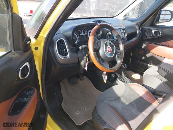 2014 FIAT 500L Trekking with VIN ZFBCFADH7EZ022679, listed as a IAAI auction lot 42053114 with 73,742 mi miles. Bid and sale history available at carsss.com. Image 16.