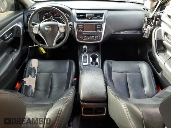 2017 Nissan Altima SR z VIN 1N4AL3AP1HC239789, wystawiony jako Copart lot #49060445 z przebiegiem 127 911 mil mil oraz Szkoda całkowita • Salvage title. Historia ofert i sprzedaży dostępna na DreamBid. Obrazek 8.