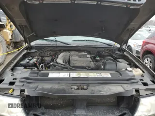 2001 Lincoln Navigator z VIN 5LMFU28R21LJ15849, wystawiony jako Copart lot #47623695 z przebiegiem 176 667 mil mil oraz Szkoda całkowita • Salvage title. Historia ofert i sprzedaży dostępna na DreamBid. Obrazek 12.