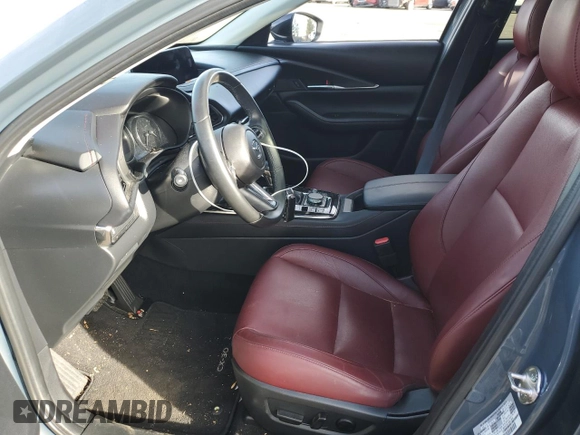 2023 Mazda CX-30 S Carbon Edition z VIN 3MVDMBCM5PM512410, wystawiony jako Copart lot #83490034 z przebiegiem 23 783 mil mil oraz Nie do naprawy • Non repairable. Historia ofert i sprzedaży dostępna na DreamBid. Obrazek 7.