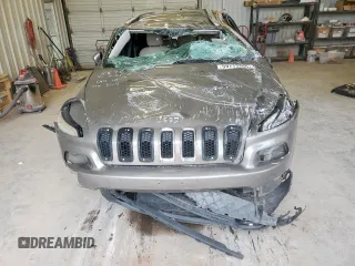 2017 Jeep Cherokee Latitude с VIN 1C4PJLCB5HW508872, выставлен на аукционе Copart как лот 59713265 с пробегом 139 682 миль миль и На запчасти • Non repairable. История ставок и продаж доступна на DreamBid. Изображение 5.
