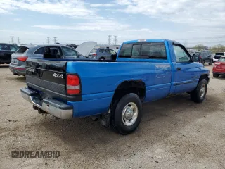 2001 Dodge 2500 z VIN 3B7KC26Z21M557430, wystawiony jako Copart lot #53995215 z przebiegiem 185 131 mil mil oraz Szkody całkowita. Historia ofert i sprzedaży dostępna na DreamBid. Obrazek 3.