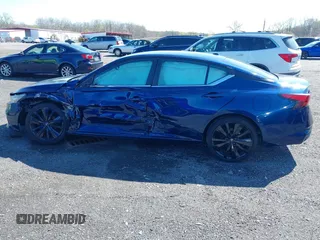 2019 Nissan Altima SR with VIN 1N4BL4CV4KC117733, listed as a IAAI auction lot 41977198 with 56,167 mi miles and . Bid and sale history available at carsss.com. Image 14.