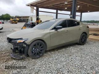 2025 Mazda 3 Carbon Edition с VIN 3MZBPBXY5SM459503, выставлен на аукционе Copart как лот 57487435 с пробегом 932 миль миль и Списание • Salvage title. История ставок и продаж доступна на DreamBid. Изображение 1.