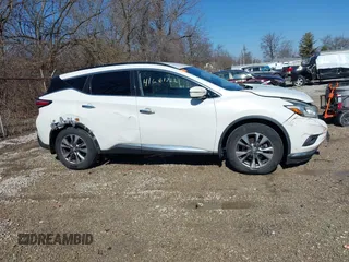 2015 Nissan Murano S z VIN 5N1AZ2MH9FN230424, wystawiony jako IAAI lot #41661722 z przebiegiem 104 475 mil mil oraz . Historia ofert i sprzedaży dostępna na DreamBid. Obrazek 14.