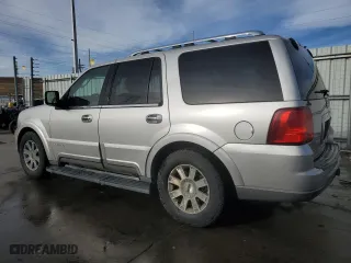 2003 Lincoln Navigator Luxury with VIN 5LMFU28R13LJ40132, listed as a Copart auction lot 84920284 with 306,630 mi miles and Salvage Title. Bid and sale history available at carsss.com. Image 2.