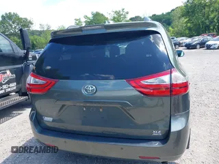 2018 Toyota Sienna XLE with VIN 5TDDZ3DC4JS189540, listed as a IAAI auction lot 42594973 with 103,374 mi miles and . Bid and sale history available at DreamBid. Image 16.