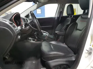 2019 Jeep Compass Trailhawk with VIN 3C4NJDDB5KT703542, listed as a Copart auction lot 54506705 with 86,178 mi miles and Salvage Title. Bid and sale history available at DreamBid. Image 7.