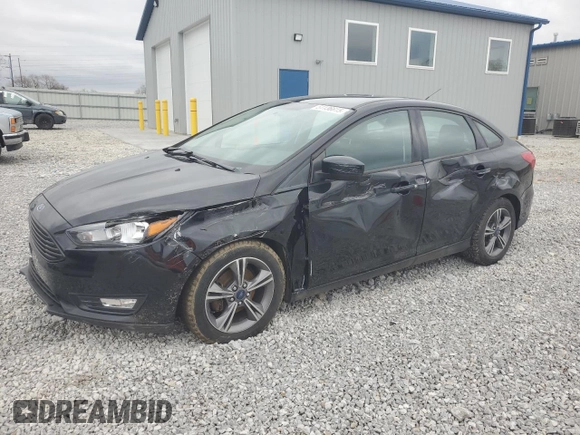 2018 Ford Focus SE with VIN 1FADP3FE0JL318465, listed as a Copart auction lot 51136615 with 82,191 mi miles and Salvage Title. Bid and sale history available at carsss.com. Image 1.