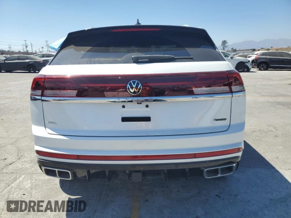2024 Volkswagen Atlas SEL R-Line with VIN 1V2AE2CA5RC235798, listed as a Copart auction lot 64090595 with 1,310 mi miles and Salvage title. Bid and sale history available at DreamBid. Image 6.