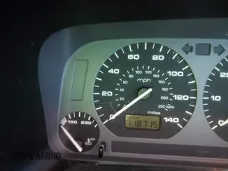 1997 Volkswagen Golf z VIN 3VWFA81H3VM089008, wystawiony jako IAAI lot #41821504 z przebiegiem 118 715 mil mil oraz . Historia ofert i sprzedaży dostępna na DreamBid. Obrazek 7.