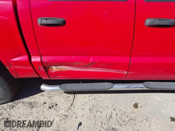 2006 Dodge Dakota SLT with VIN 1D7HE48K26S691391, listed as a IAAI auction lot 41627613 with 195,354 mi miles and . Bid and sale history available at DreamBid. Image 14.