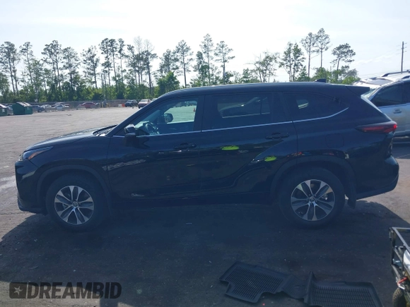 2024 Toyota Highlander LE with VIN 5TDKDRBH2RS570175, listed as a IAAI auction lot 42134337 with 26,887 mi miles and . Bid and sale history available at DreamBid. Image 14.