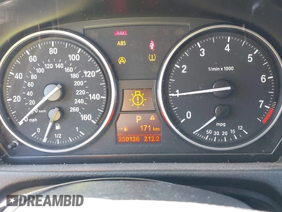 2008 BMW 3 Series 328xi with VIN WBAVC93538K041552, listed as a IAAI auction lot 42053913 with 350,136 mi miles and . Bid and sale history available at carsss.com. Image 7.