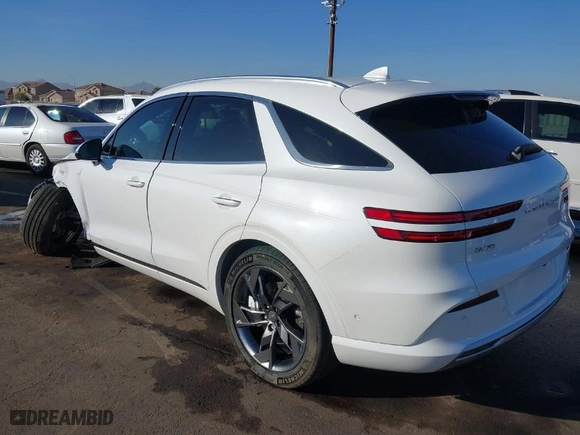 2024 Genesis Electrified GV70 Advanced with VIN 5NMMCET18RH003235, listed as a IAAI auction lot 41124576 with 3,530 mi miles. Bid and sale history available at carsss.com. Image 3.