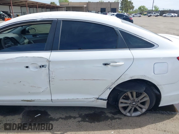 2015 Hyundai Sonata SE with VIN 5NPE24AF8FH119680, listed as a IAAI auction lot 42027807 with 223,193 mi miles and . Bid and sale history available at DreamBid. Image 6.