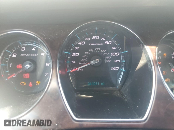 2011 Ford Taurus SEL z VIN 1FAHP2EW2BG176510, wystawiony jako Copart lot #51081085 z przebiegiem 261 031 mil mil oraz Szkoda całkowita • Salvage title. Historia ofert i sprzedaży dostępna na DreamBid. Obrazek 9.