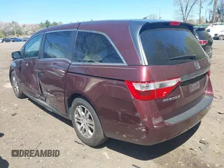 2011 Honda Odyssey EX-L with VIN 5FNRL5H69BB093996, listed as a IAAI auction lot 42151381 with 88,531 mi miles and . Bid and sale history available at carsss.com. Image 3.