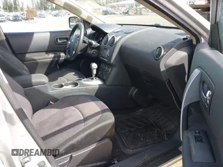 2011 Nissan Rogue S z VIN JN8AS5MVXBW670192, wystawiony jako IAAI lot #42007704 z przebiegiem 215 025 mil mil oraz . Historia ofert i sprzedaży dostępna na DreamBid. Obrazek 5.