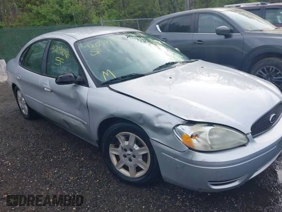 2004 Ford Taurus z VIN 1FAFP52224G180277, wystawiony jako IAAI lot #42091016 z przebiegiem 43 629 mil mil oraz . Historia ofert i sprzedaży dostępna na DreamBid. Obrazek 6.