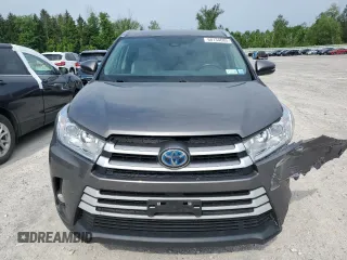2018 Toyota Highlander Hybrid XLE with VIN 5TDJGRFHXJS048539, listed as a Copart auction lot 60134685 with 228,968 mi miles and Salvage title. Bid and sale history available at DreamBid. Image 5.