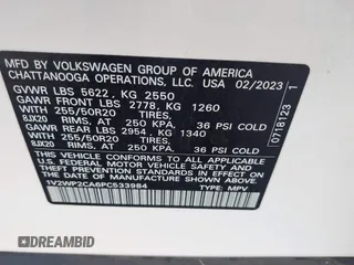 2023 Volkswagen Atlas SE z VIN 1V2WP2CA6PC533984, wystawiony jako IAAI lot #41021512 z przebiegiem 26 993 mil mil oraz . Historia ofert i sprzedaży dostępna na DreamBid. Obrazek 9.