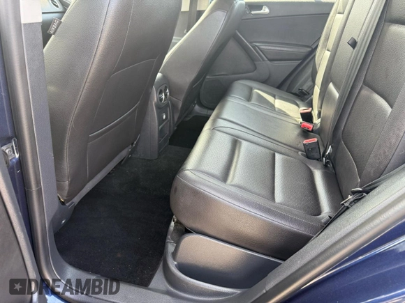 2016 Volkswagen Tiguan S with VIN WVGBV7AX1GW001756, listed as a Copart auction lot 53538165 with 105,641 mi miles and Clean Title. Bid and sale history available at DreamBid. Image 6.