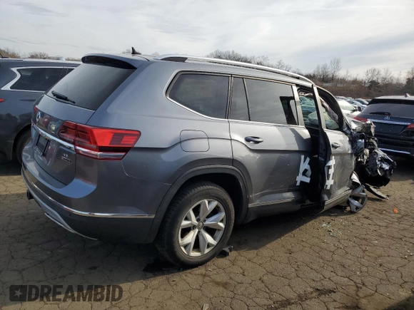 2018 Volkswagen Atlas SEL with VIN 1V2MR2CA6JC525585, listed as a Copart auction lot 83884424 with 114,543 mi miles and Salvage title. Bid and sale history available at DreamBid. Image 3.