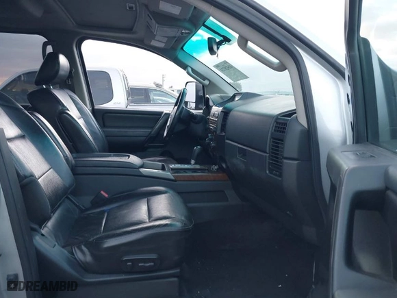 2012 Nissan Titan SV with VIN 1N6AA0ED9CN321262, listed as a IAAI auction lot 41528724 with NaN miles. Bid and sale history available at carsss.com. Image 5.