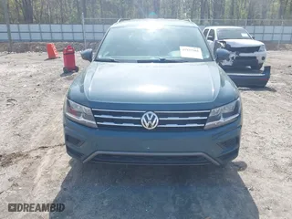 2019 Volkswagen Tiguan S with VIN 3VV1B7AX2KM131063, listed as a IAAI auction lot 41937501 with 59,402 mi miles. Bid and sale history available at carsss.com. Image 13.
