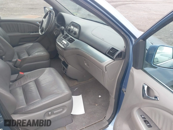 2008 Honda Odyssey EX-L with VIN 5FNRL38748B038328, listed as a IAAI auction lot 42028968 with 243,185 mi miles. Bid and sale history available at carsss.com. Image 5.