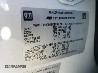 2023 GMC Sierra 1500 SLT z VIN 3GTUUDE83PG267733, wystawiony jako Copart lot #61530004 z przebiegiem 21 446 mil mil oraz Szkoda całkowita • Salvage title. Historia ofert i sprzedaży dostępna na DreamBid. Obrazek 13.